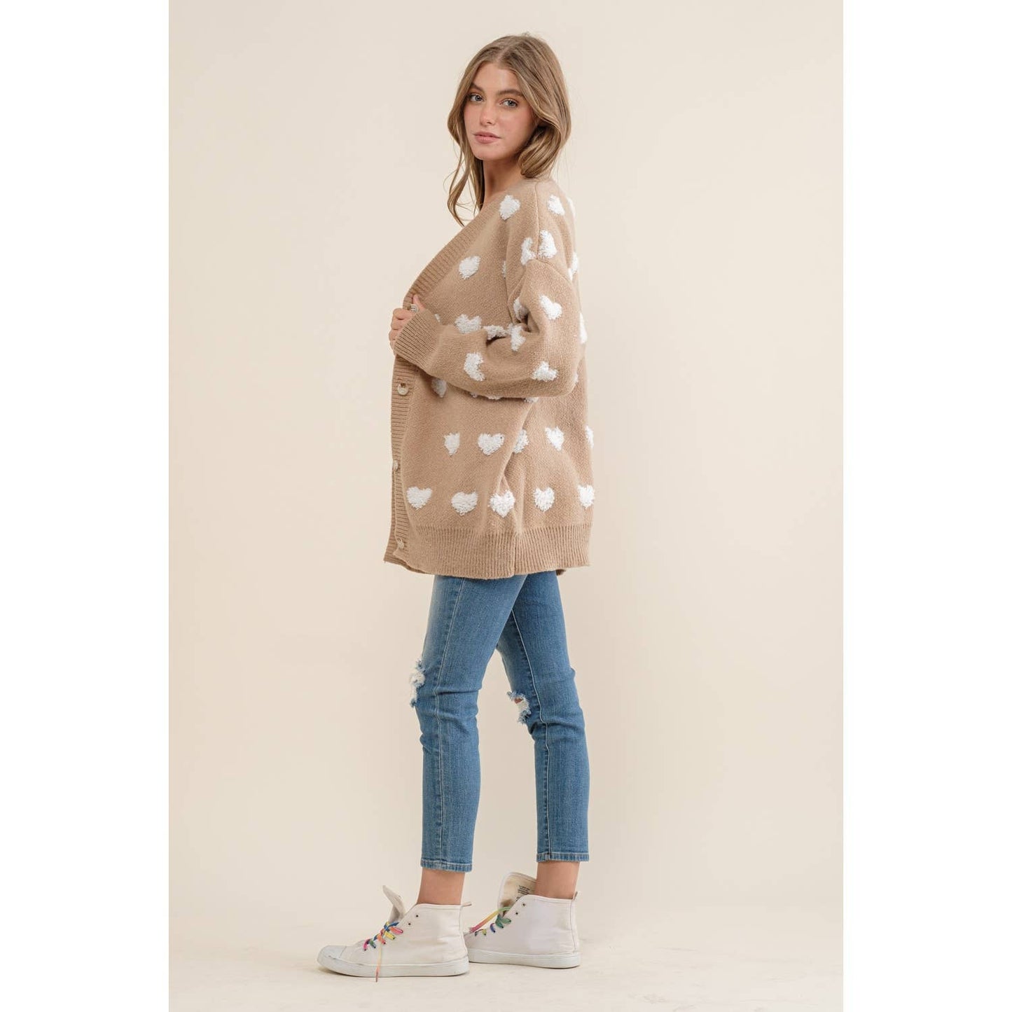 ALL OVER HEART PATTERN SWEATER CARDIGAN