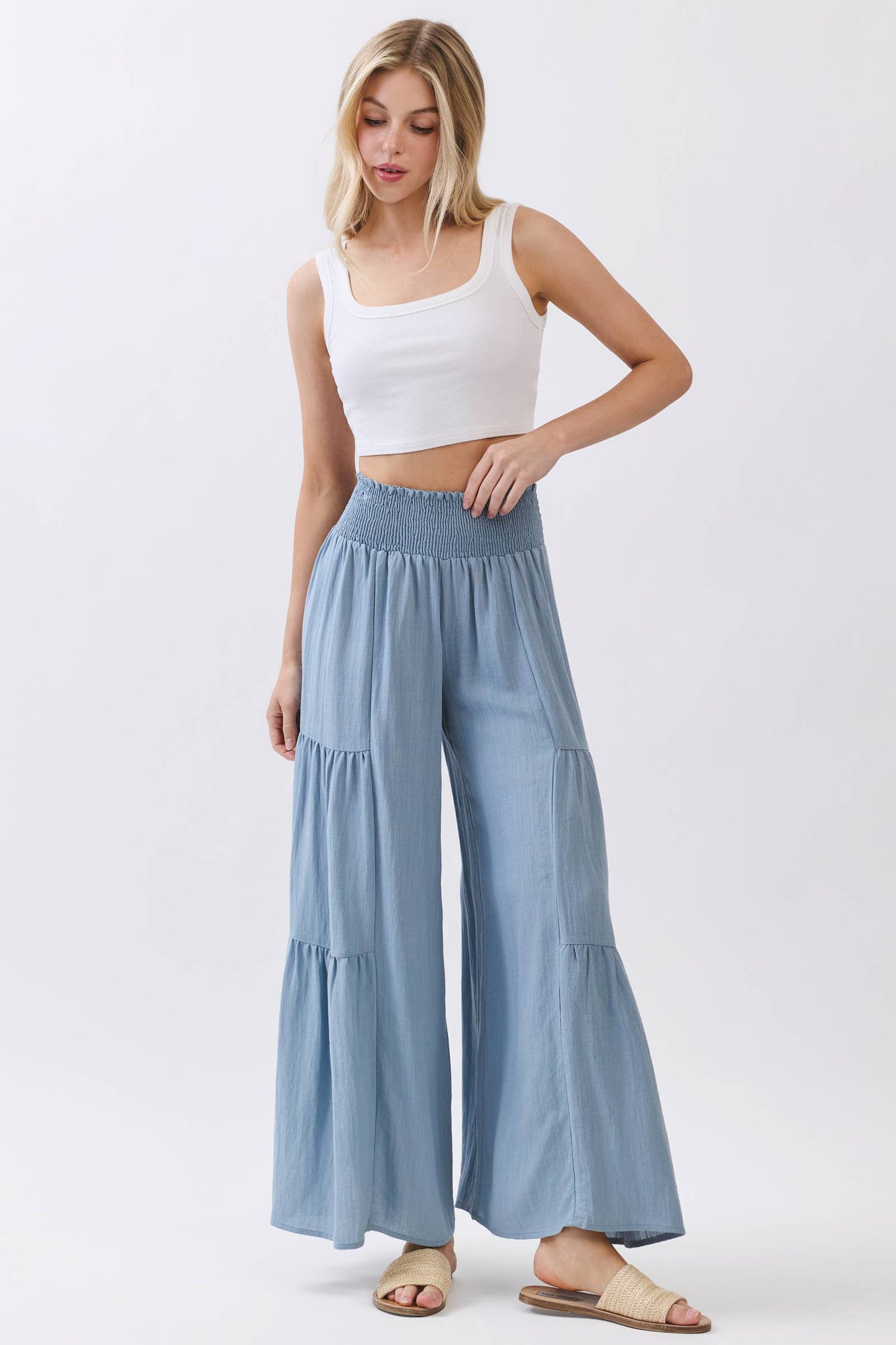 RELAXED FLOWY WIDE LEG PANTS
