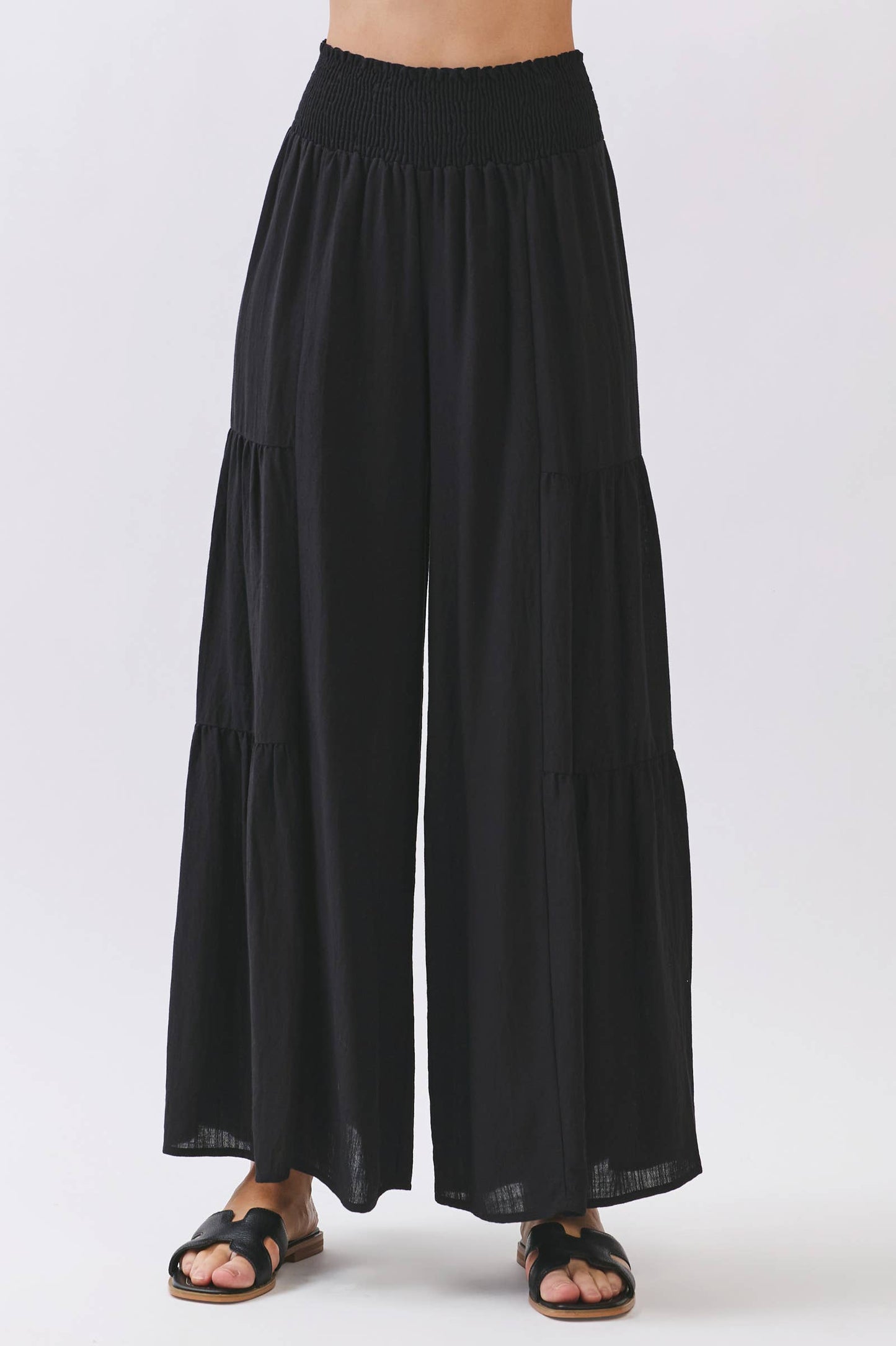RELAXED FLOWY WIDE LEG PANTS