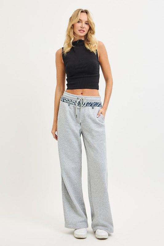 SLOUCHY WIDE LEG CONTRAST DENIM DETAILED PANTS