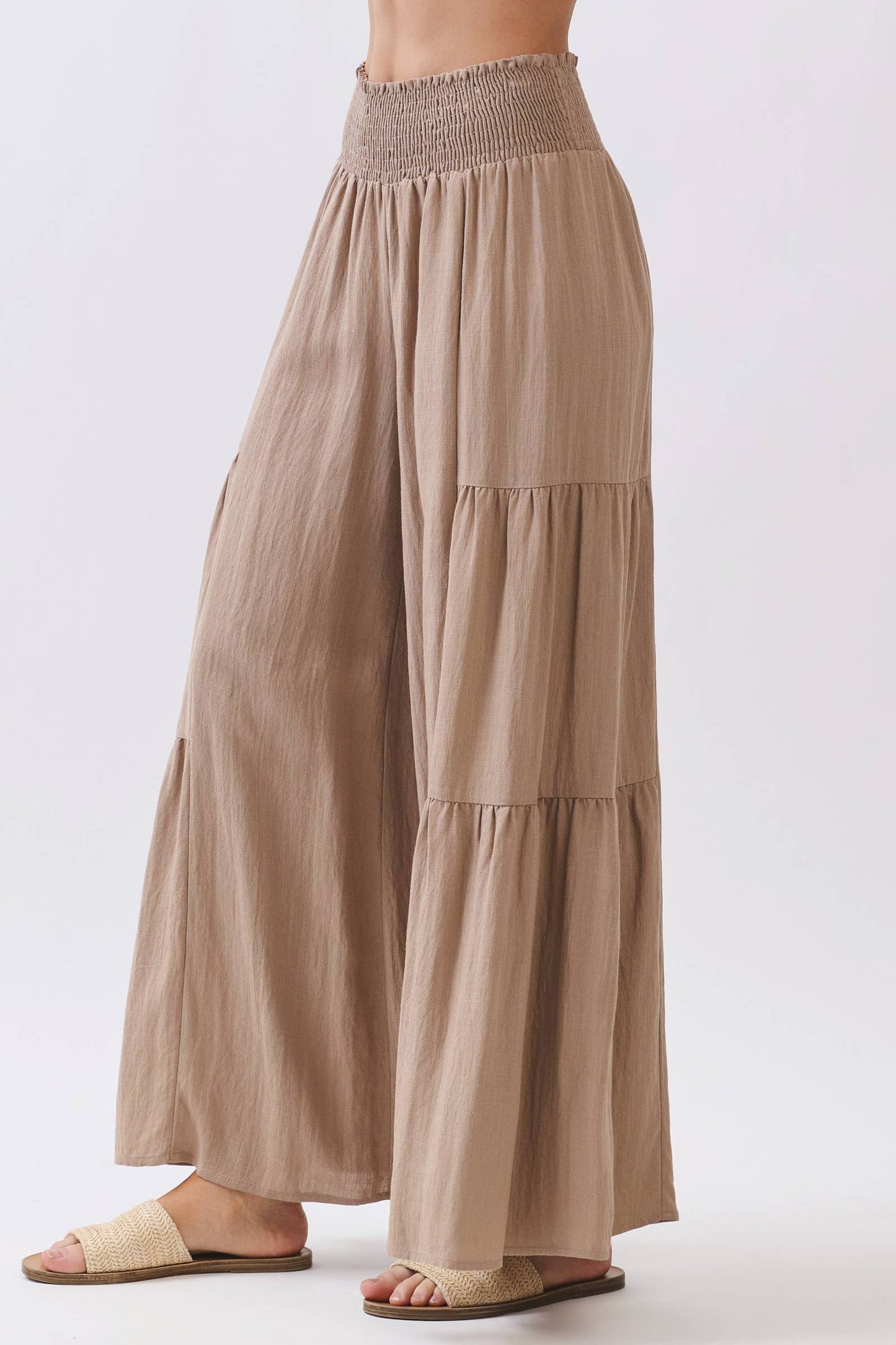 RELAXED FLOWY WIDE LEG PANTS